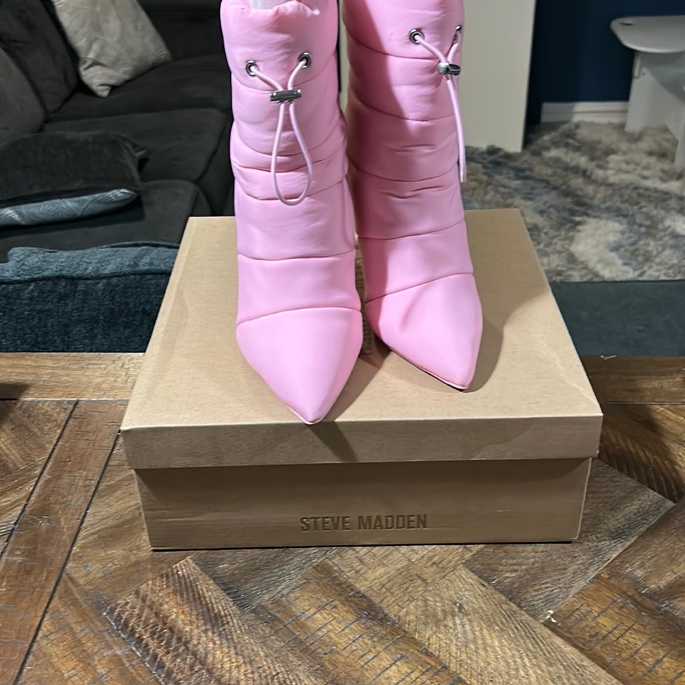 Steve Madden pink boots size 8.5